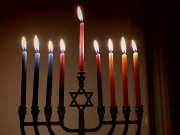 ‘Hanouka, fête des lumières – Shalom Israël